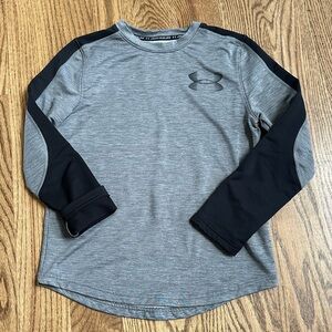 Under Armour Youth kids Gray and Black Coldgear Small